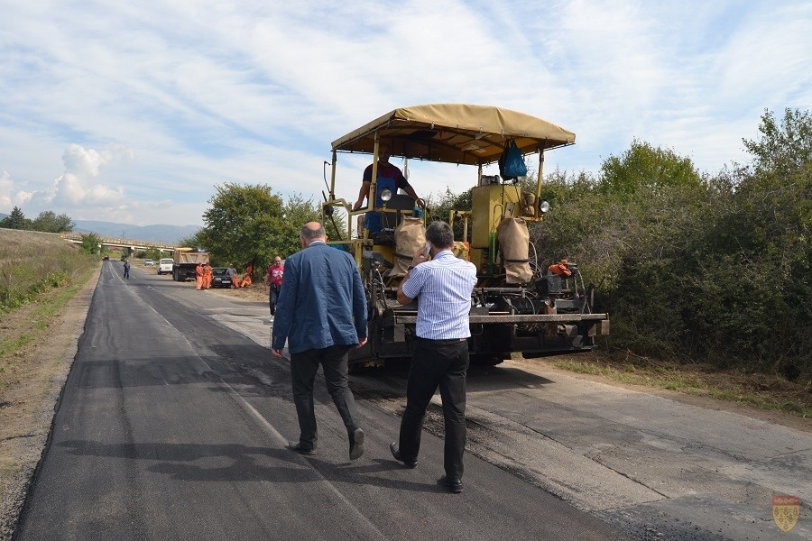Се реконструира коловозот на влезот на Кочани