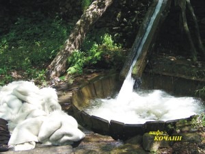 ВАЛАВНИЦИТЕ – СЕЌАВАЊЕ НА ЕДНО ВРЕМЕ