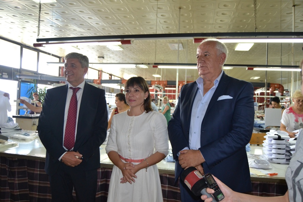 Министерката Царовска од Кочани најави мерки за раст на просечната плата
