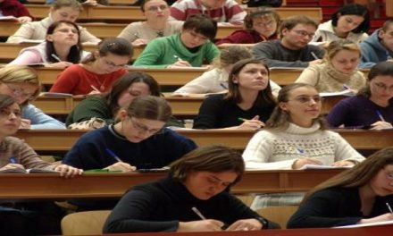 Истекува рокот за конкурирање за општински стипендии
