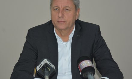 Новогодишна честитка од градоначалникот на Општина Кочани Николчо Илијев
