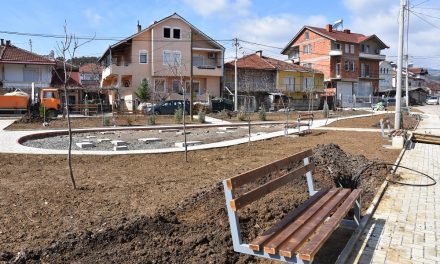 Осветлување на четирите нови детските игралишта