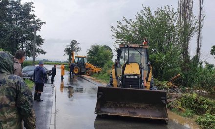 Невремето поплави делови во градот и населени места во Кочанско