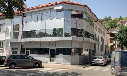 На прес-конференција претставена завршницата на проектот за реконструкција на Мултикултурниот центар во Кочани
