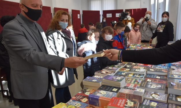 Отворен 15. Саем на книга 2021