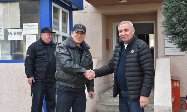Посета на дежурните служби од страна на градоначалникот на Општина Кочани, Љупчо Папазов