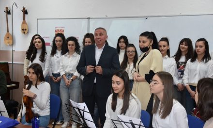 Во рамките на проектот „Учење и предавање на природни науки и математика преку ИКТ“, Општина Кочани домаќин на ученици од повеќе земји