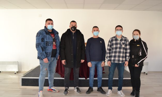 Соопштение за Јавна трибина во врска со промоција на Локалниот младински совет на Општина Кочани и подготовка на Програмата за работа
