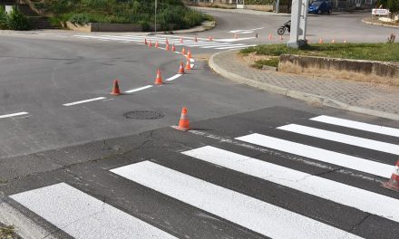 Во тек периодичното одржување на јавните патишта и улици