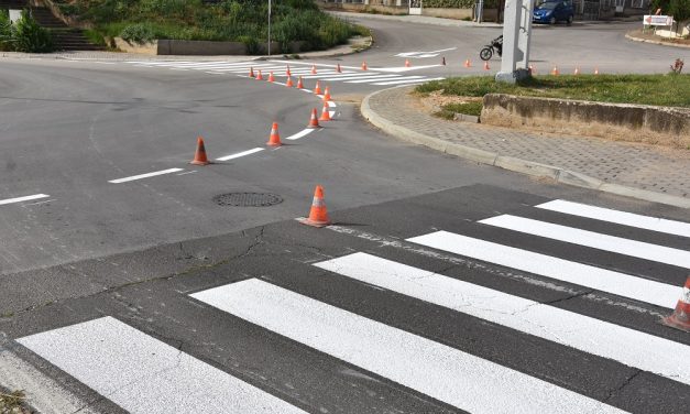 Во тек периодичното одржување на јавните патишта и улици