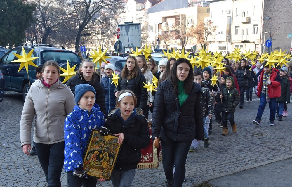 Бадникова поворка низ кочанските улици