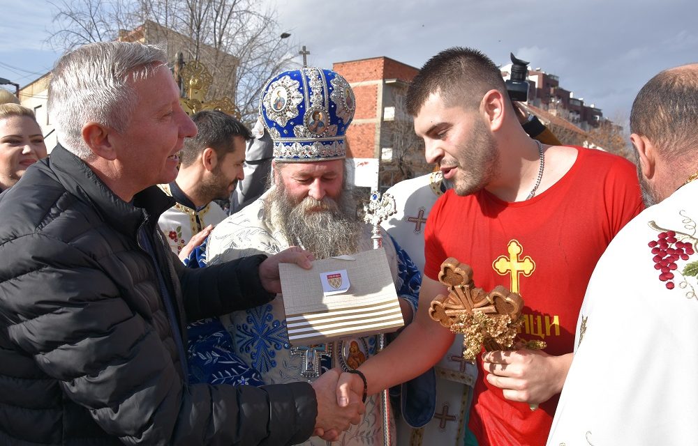Прославен христијанскиот празник Богојавление – Водици