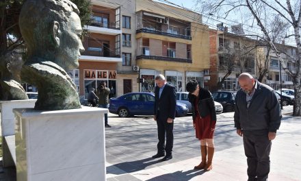 ОУ „Раде Кратовче“ и СОУ „Љупчо Сантов“ ја одбележаа 79-годишнината од смртта на своите патрони