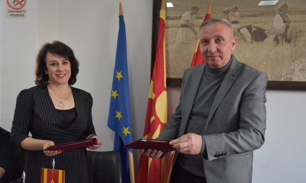 Општина Кочани потпиша меморандум за реализација на проектот „Инклузија на деца со посебни образовни потреби“