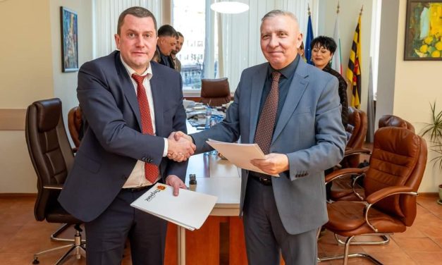 Градочалниците на општините Кочани и Перник потпишаа меморандум за соработка