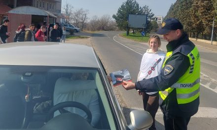Во Кочани се реализира кампања за безбедност во сообраќајот под мотото „Стави појас!“