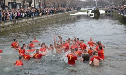 Одбележан празникот Богојавление-Водици