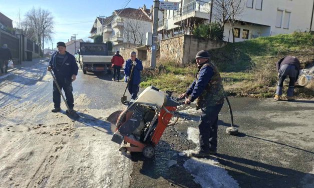 Се отстранува дефект на водоводната мрежа на улицата „Ѓорче Петров“ во Кочани
